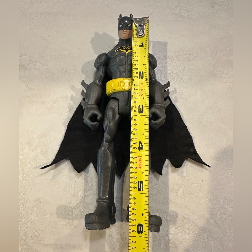 2011 Mattel DC Comics Batman Power Attack 6" Figure - Batman Battle Gauntlet - Picture 5 of 5